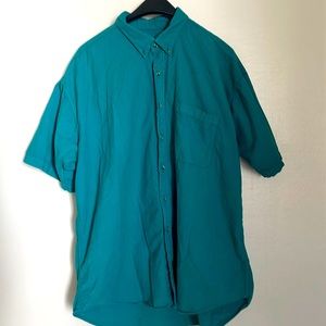 St John’s Bay Sport green men short sleeve 100% cotton front pocket button down